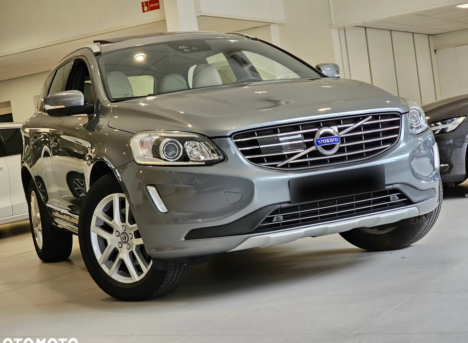 Volvo XC 60 cena 135900 przebieg: 156000, rok produkcji 2017 z Stryków małe 466